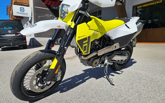 Neufahrzeug Husqvarna 701 Supermoto - Bild 4 Neufahrzeug Husqvarna 701 Supermoto - Bild 4