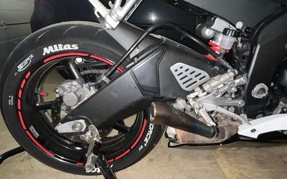 Gebrauchtmotorrad Yamaha YZF-R6 - Bild 10 Gebrauchtmotorrad Yamaha YZF-R6 - Bild 10