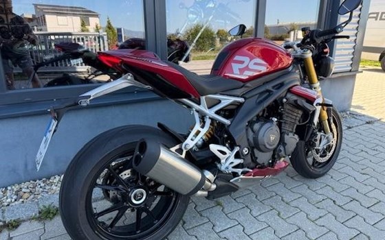 Gebrauchtmotorrad Triumph Speed Triple 1200 RS - Bild 14