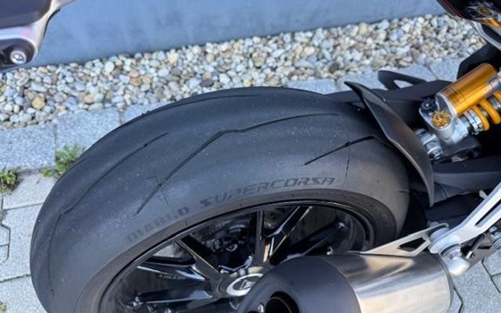 Gebrauchtmotorrad Triumph Speed Triple 1200 RS - Bild 15