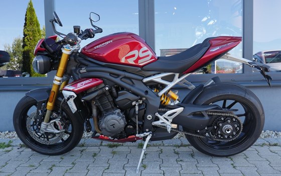 Gebrauchtmotorrad Triumph Speed Triple 1200 RS - Bild 2