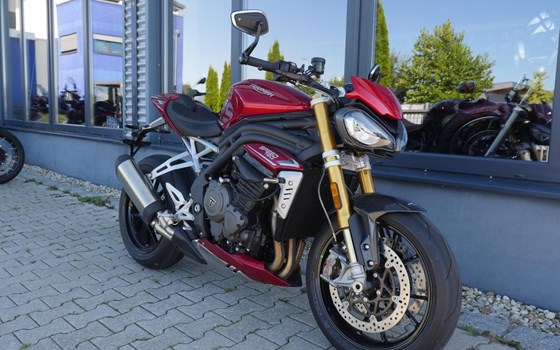 Gebrauchtmotorrad Triumph Speed Triple 1200 RS - Bild 3