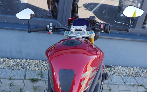 Gebrauchtmotorrad Triumph Speed Triple 1200 RS - Bild 9