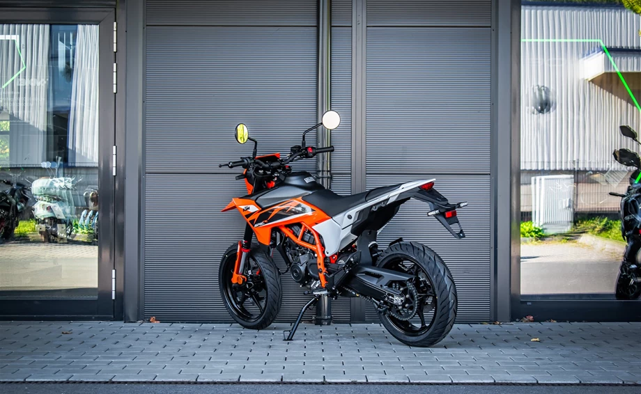 Angebot KTM 125 SMC R Bild 3: Angebot KTM 125 SMC R