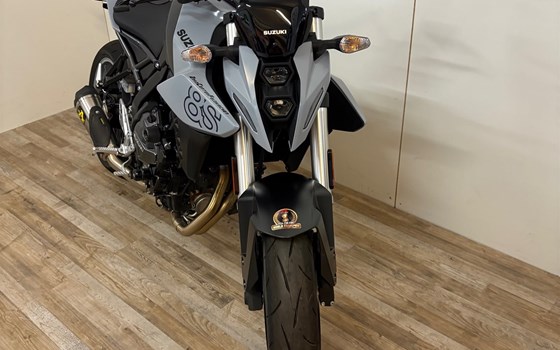 Gebrauchtmotorrad Suzuki GSX-8S - Bild 3 Gebrauchtmotorrad Suzuki GSX-8S - Bild 3
