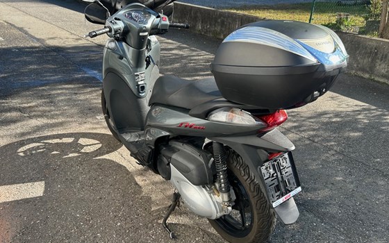 Gebrauchtmotorrad Honda SH300i - Bild 6 Gebrauchtmotorrad Honda SH300i - Bild 6