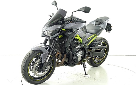 Motorrad Occasion Kawasaki Z900 - Bild 3