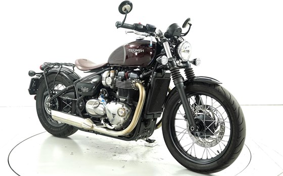 Motorrad Occasion Triumph Bonneville Bobber - Bild 2