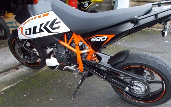 Gebrauchtmotorrad KTM 690 Duke R - Bild 3