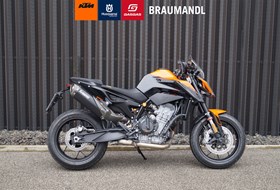 KTM 890 Duke