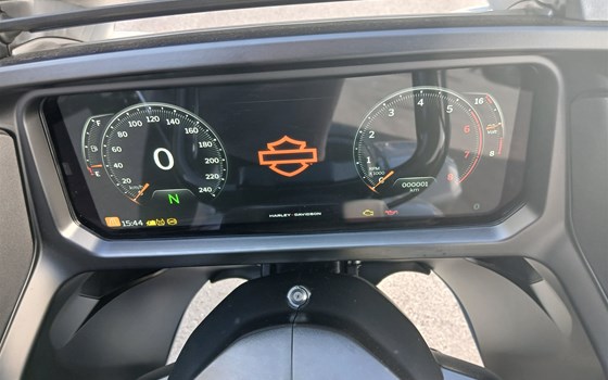 Neufahrzeug Harley-Davidson Road Glide FLTRX - Bild 10