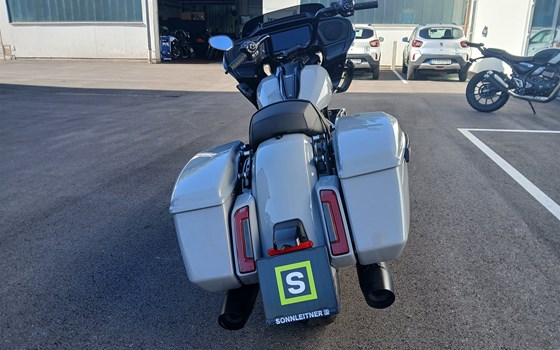Neufahrzeug Harley-Davidson Road Glide FLTRX - Bild 5 Neufahrzeug Harley-Davidson Road Glide FLTRX - Bild 5