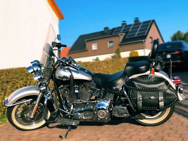 Gebrauchtmotorrad Harley-Davidson Softail Heritage Classic FLSTC