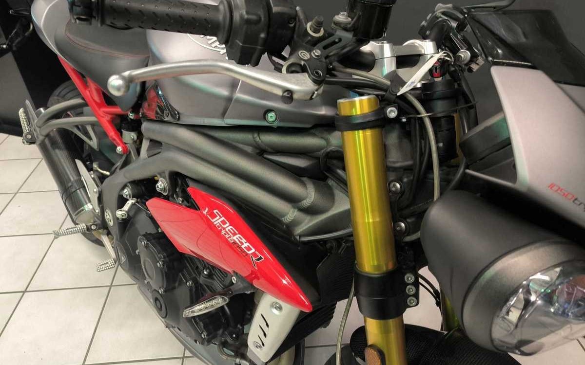 Angebot Triumph Speed Triple R