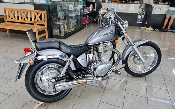 Gebrauchtmotorrad Suzuki Savage LS 650 - Bild 2