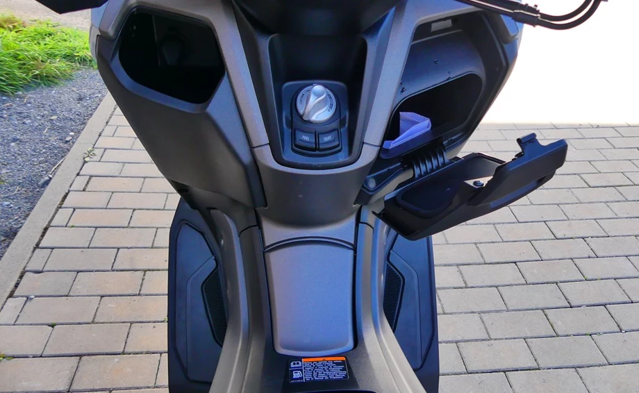 Angebot Yamaha NMAX 125 Tech MAX Bild 13: Angebot Yamaha NMAX 125 Tech MAX