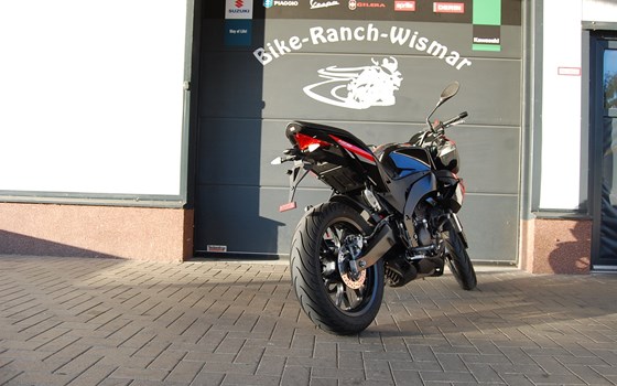 Gebrauchtmotorrad Aprilia Tuono 125 - Bild 3