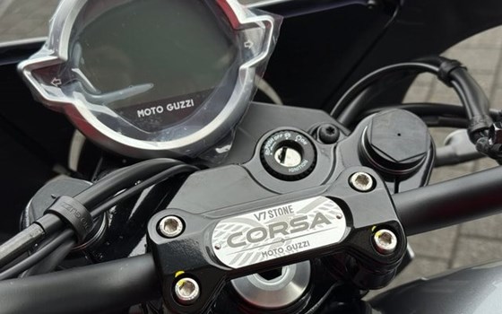Neufahrzeug Moto Guzzi V7 Stone Corsa - Bild 13