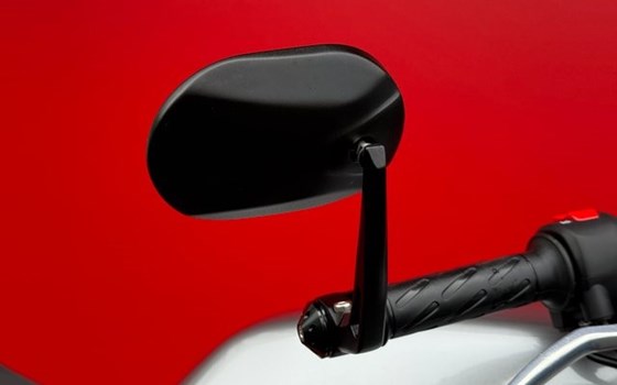 Neufahrzeug Moto Guzzi V7 Stone Corsa - Bild 14