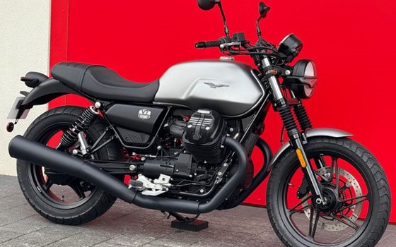 Neufahrzeug Moto Guzzi V7 Stone - Bild 11