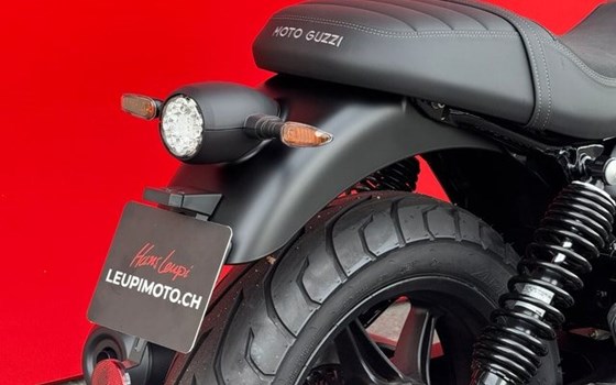 Neufahrzeug Moto Guzzi V7 Stone - Bild 8