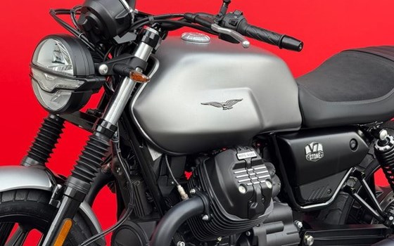 Neufahrzeug Moto Guzzi V7 Stone - Bild 10