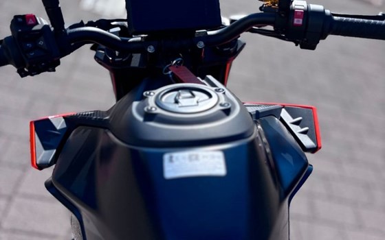 Gebrauchtmotorrad KTM 990 Duke - Bild 5