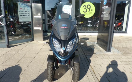 Gebrauchtmotorrad Piaggio MP3 300 - Bild 2