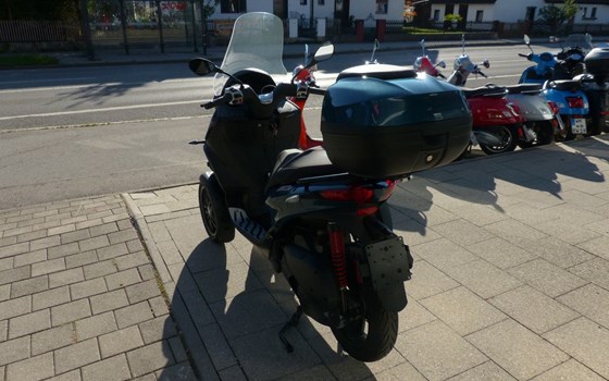 Gebrauchtmotorrad Piaggio MP3 300 - Bild 7