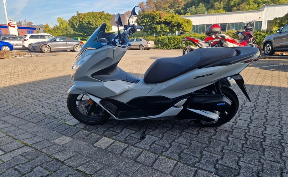 Offer Honda PCX125 Bild 3: Offer Honda PCX125