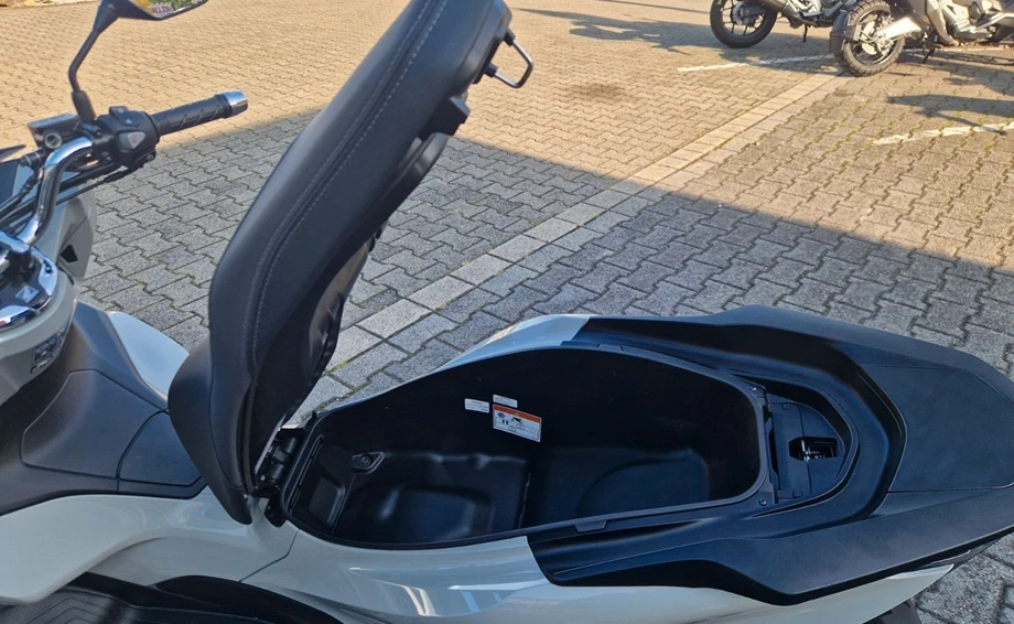Offer Honda PCX125 Bild 8: Offer Honda PCX125