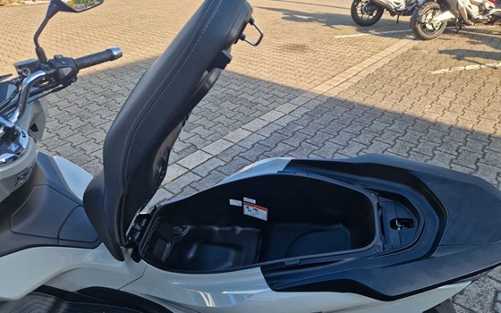 Gebrauchtmotorrad Honda PCX125 - Bild 8