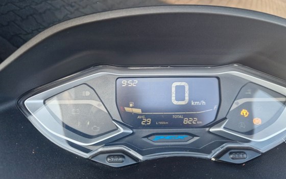 Gebrauchtmotorrad Honda PCX125 - Bild 9