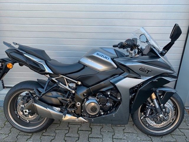 Suzuki GSX-S1000GT