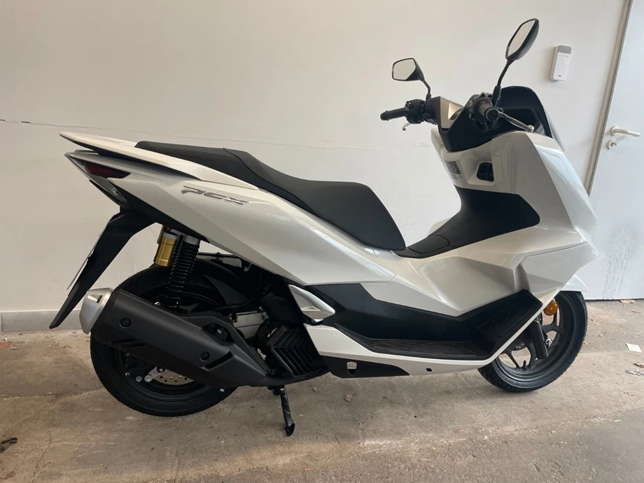 Angebot Honda PCX125 DX Bild 3: Angebot Honda PCX125 DX