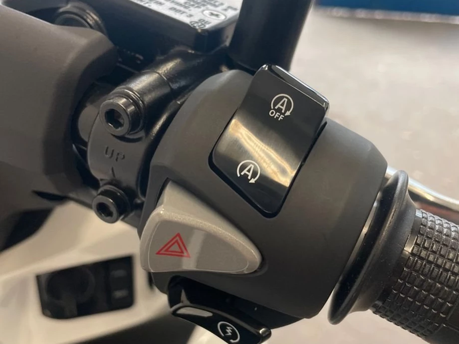 Angebot Honda PCX125 DX Bild 7: Angebot Honda PCX125 DX