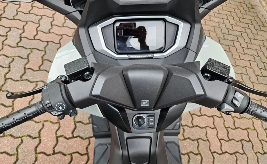 Offer Honda Forza 125 Bild 7: Offer Honda Forza 125