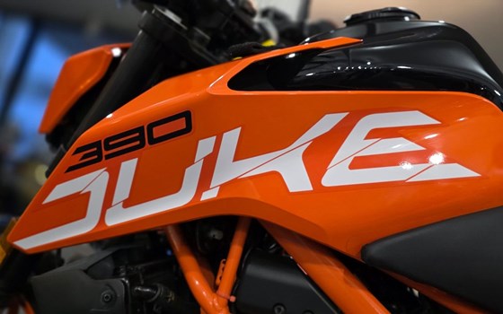 Gebrauchtmotorrad KTM 390 Duke - Bild 2