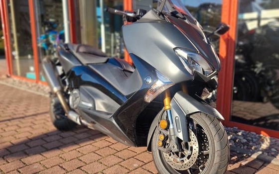 Gebrauchtmotorrad Yamaha TMAX DX - Bild 1