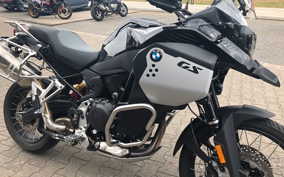 Gebrauchtmotorrad BMW F 900 GS Adventure - Bild 11