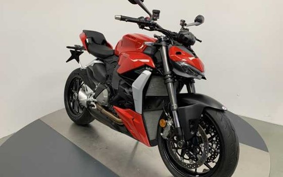 Gebrauchtmotorrad Ducati Streetfighter V2 - Bild 4