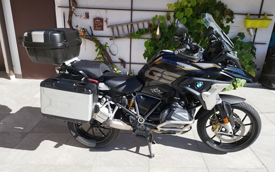 Gebrauchtmotorrad BMW R 1250 GS - Bild 1 Gebrauchtmotorrad BMW R 1250 GS - Bild 1