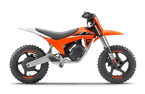 Neumotorrad KTM SX-E 2