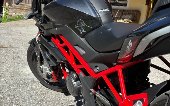 Gebrauchtmotorrad Benelli BN 125 - Bild 12 Gebrauchtmotorrad Benelli BN 125 - Bild 12