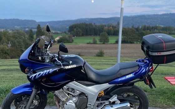 Gebrauchtmotorrad Yamaha TDM 850 - Bild 3 Gebrauchtmotorrad Yamaha TDM 850 - Bild 3