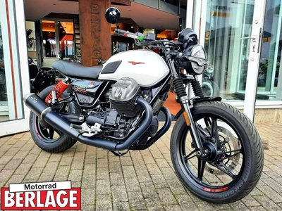 Moto Guzzi V7 II Stone 43