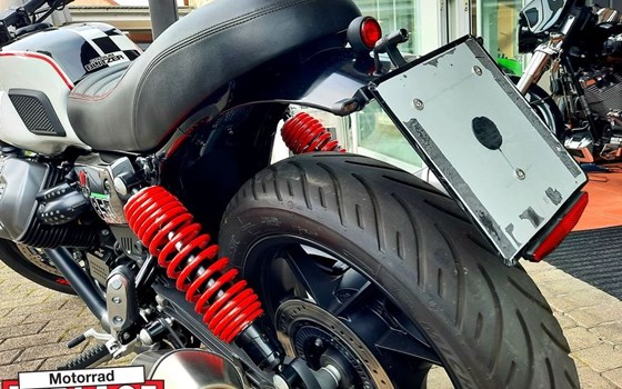 Gebrauchtmotorrad Moto Guzzi V7 II Stone - Bild 11