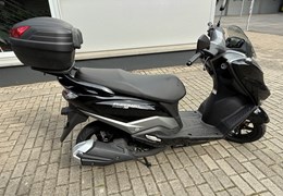 Neumotorrad Suzuki Burgman Street 125EX