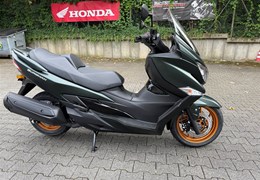 Neumotorrad Suzuki Burgman 400