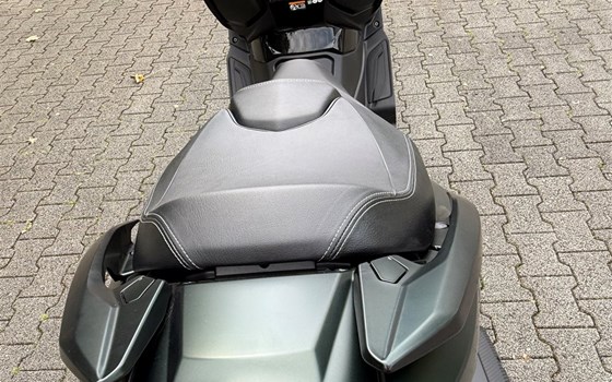 Neufahrzeug Suzuki Burgman 400 - Bild 11